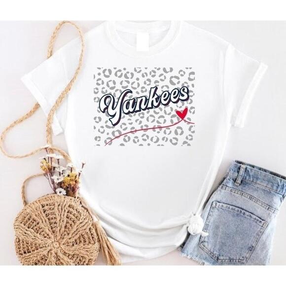 Other - New York Yankees Classic Retro Baseball Fan Unisex T Shirt